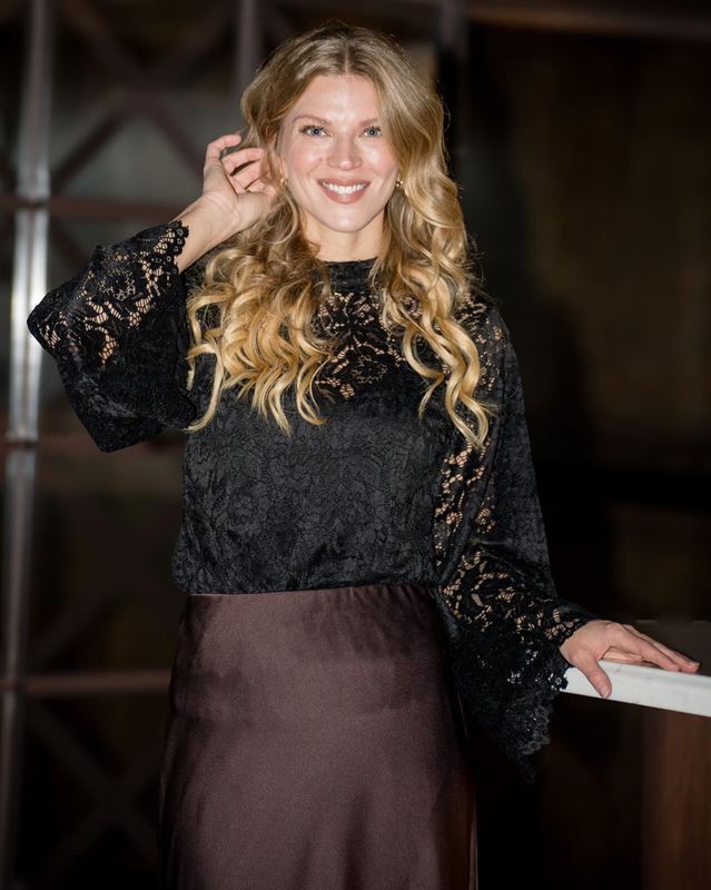 Clarisa Blouse Black